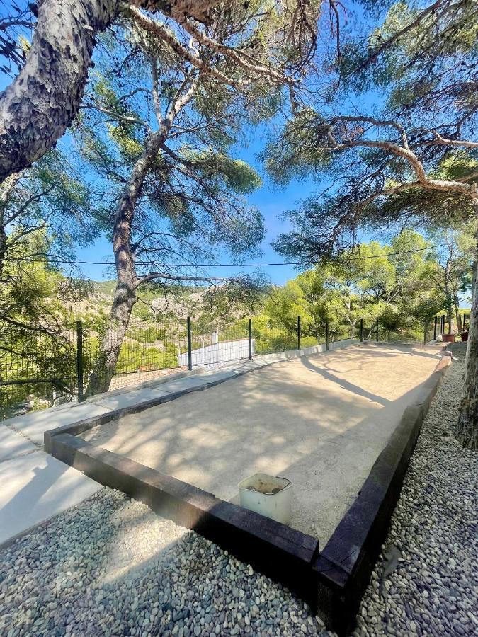 Appartement Au Calme, Calanque Des Figuieres Ансюэс-ла-Редон Экстерьер фото